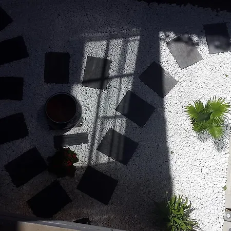 Be Loft Pool & 2* Avignon