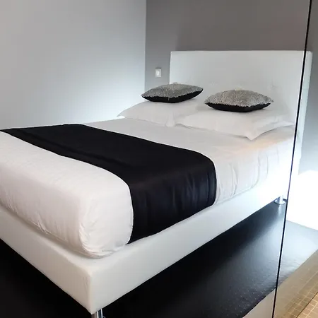 Be Loft Pool & Avignon