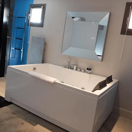 Couette-café Be Loft Pool & 2*