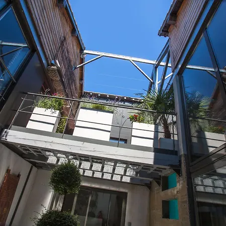 Be Loft Pool&spa Bed & Breakfast